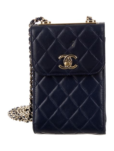 chanel cc crossbody phone holder